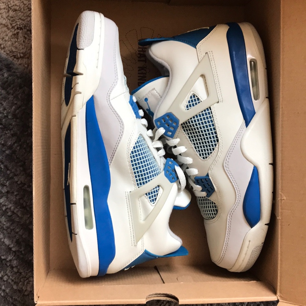 Air Jordan 4 retros 2006. Military blue size 11